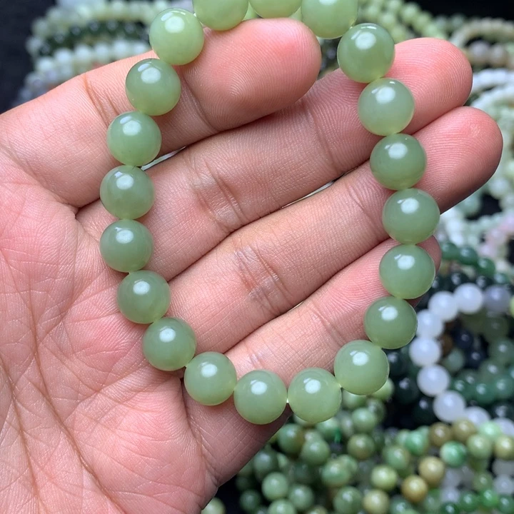 和田玉未镶嵌手串鸭蛋青