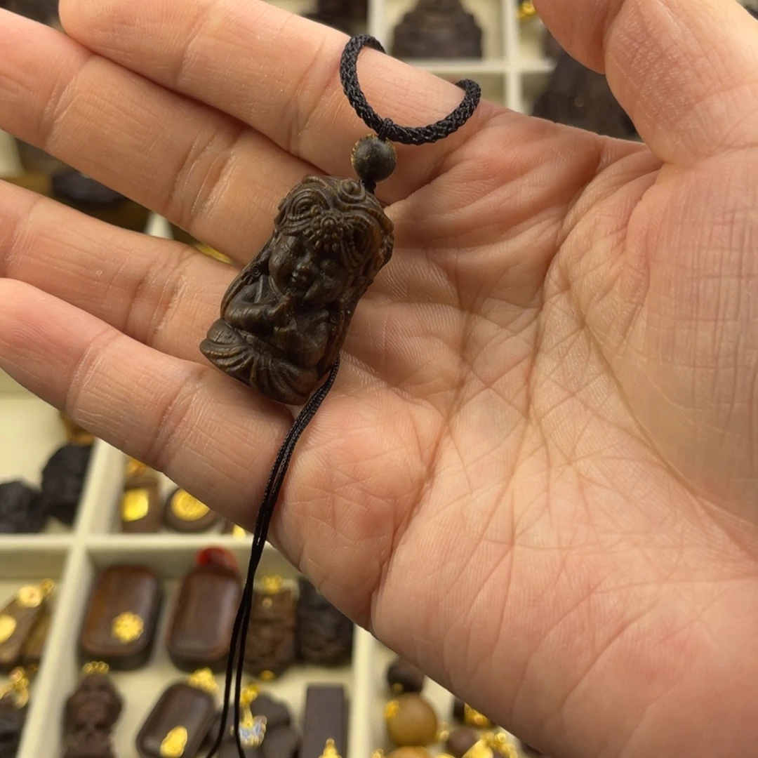 木质类扎基脖挂吊坠一套