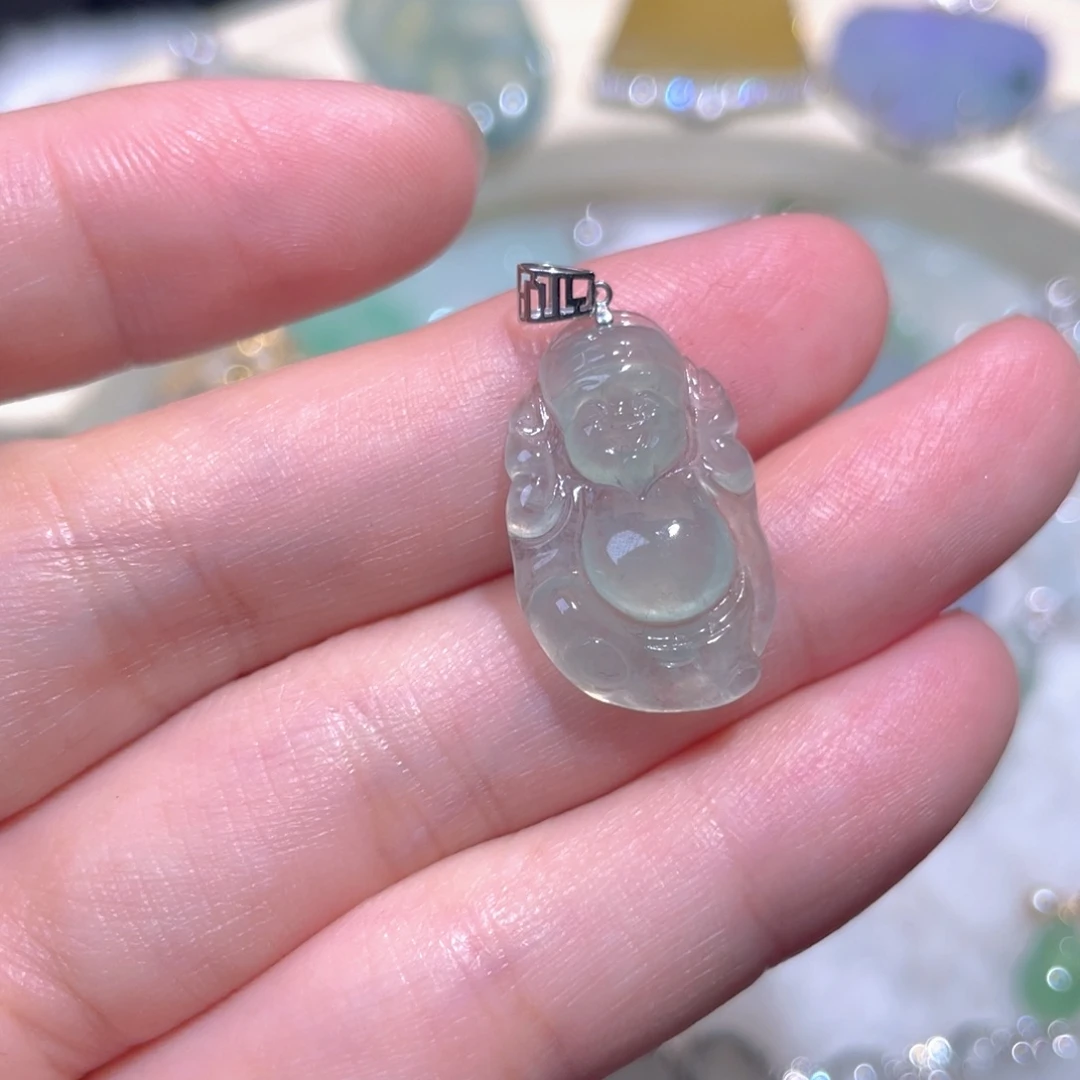 翡翠18K金镶嵌颈饰翡翠