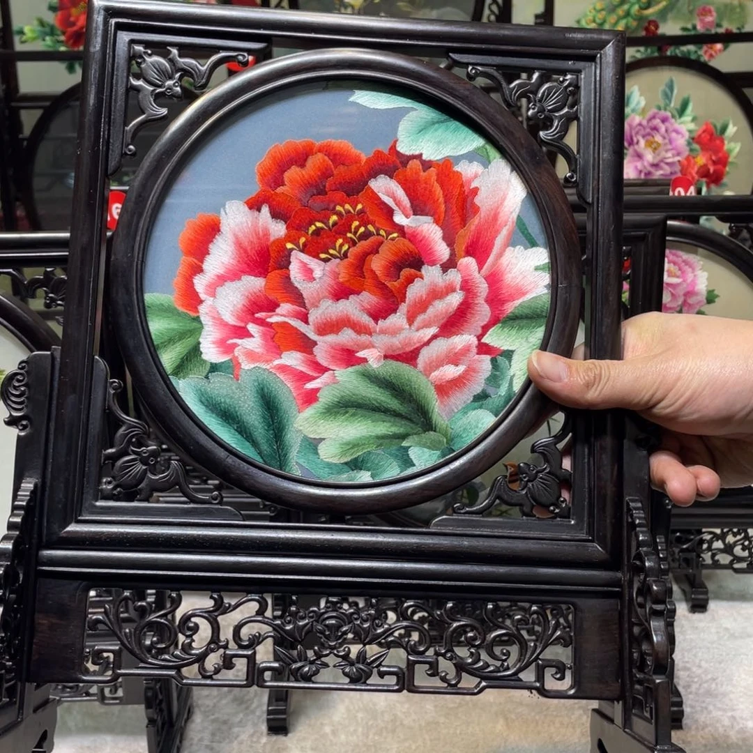 刺绣非遗传承摆件