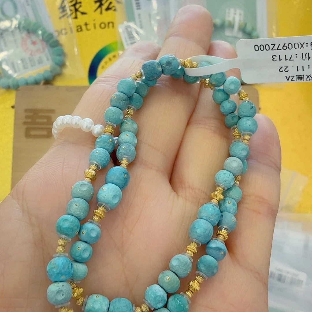 绿松石未镶嵌珠宝奇石