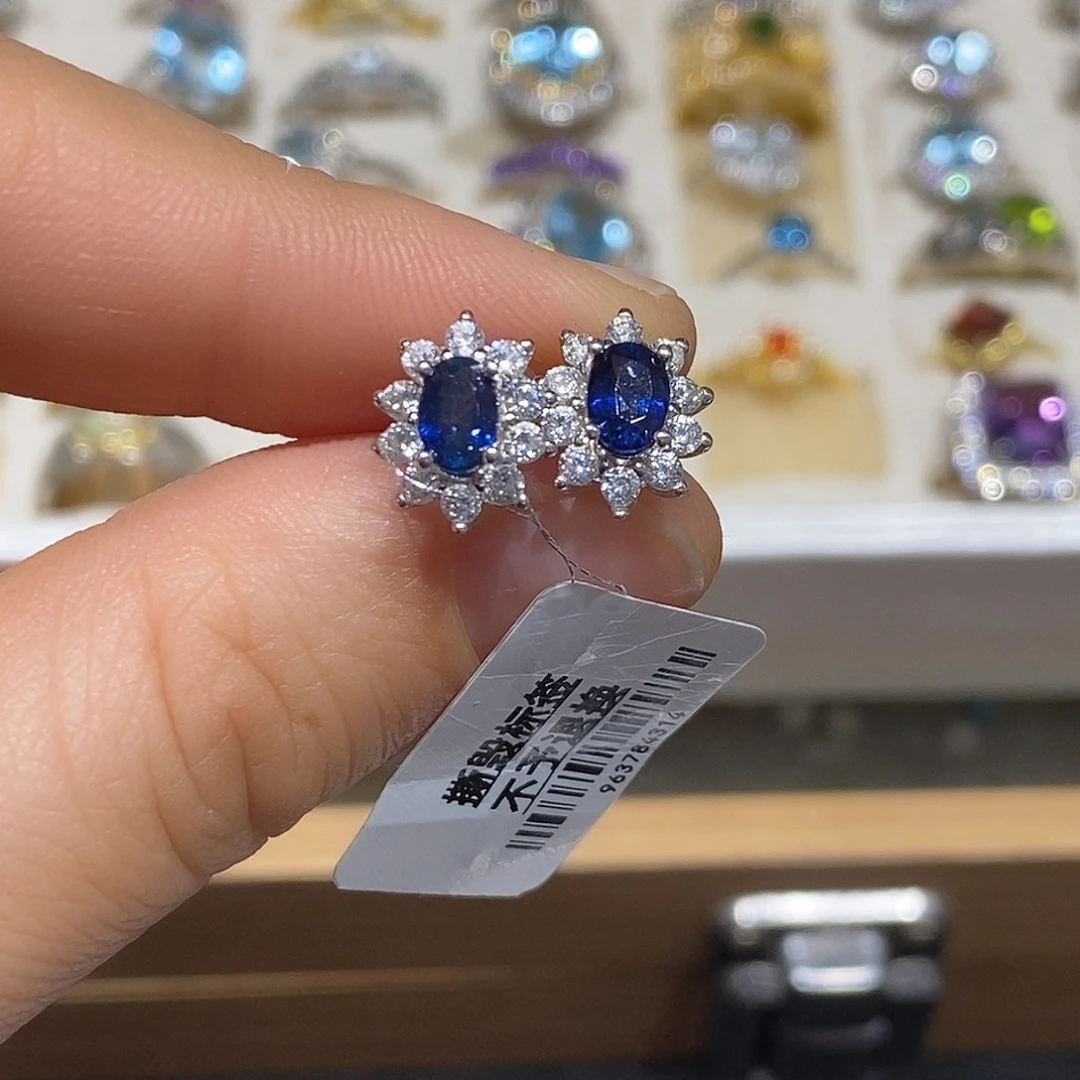 银S925镶嵌蓝宝石耳饰