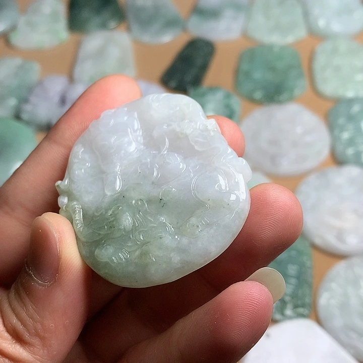 翡翠未镶嵌吊坠(不含链)