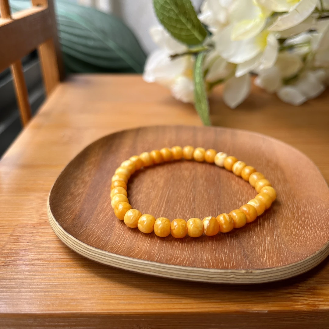 【郭老师】约5*6mm俄料白花老蜜蜡老型单圈