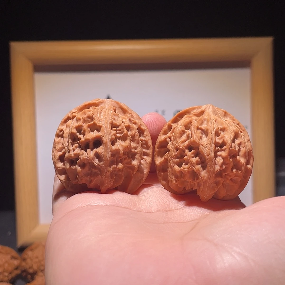 h***o文玩核桃把件39全品苹果园