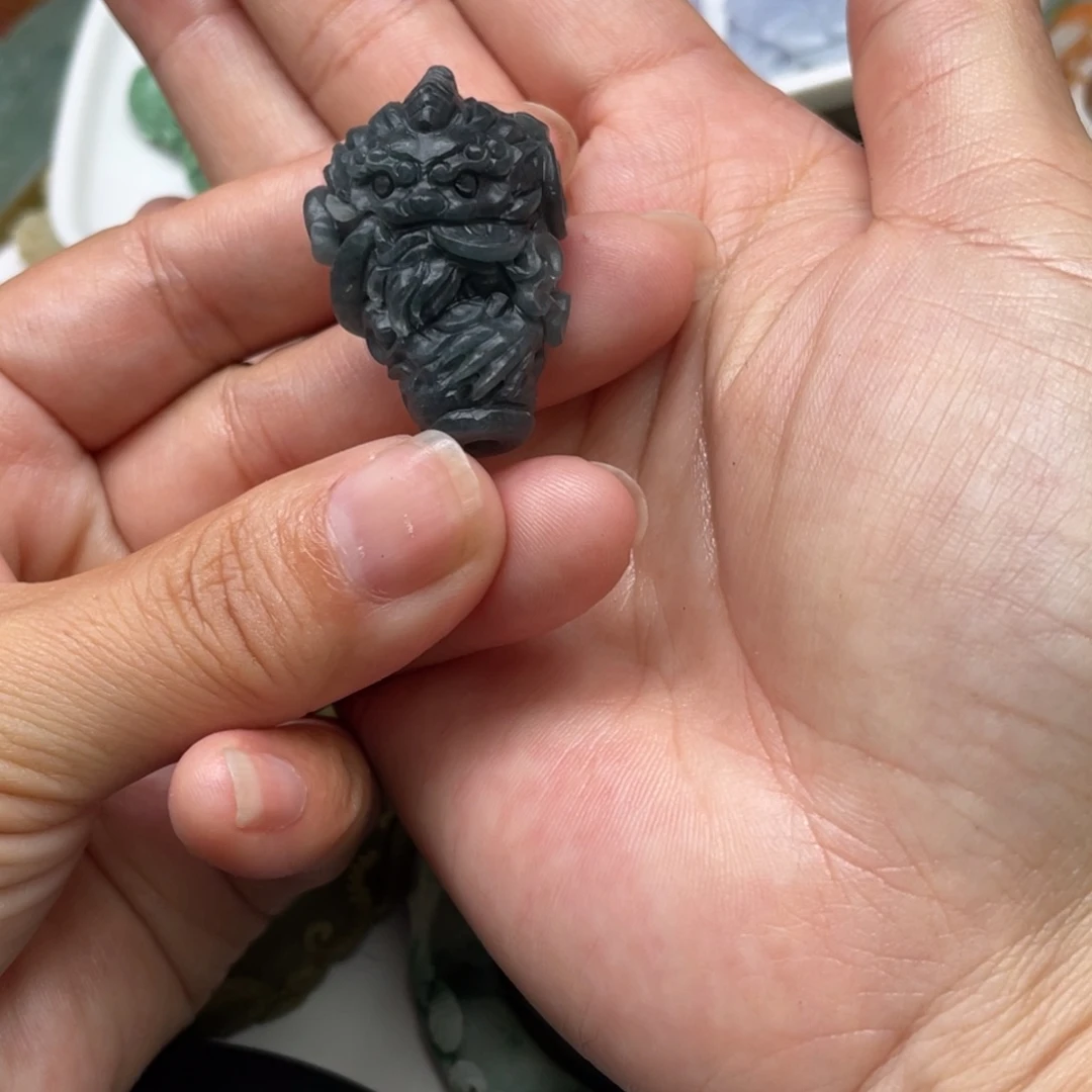 未镶嵌定制翡翠翡翠吊坠