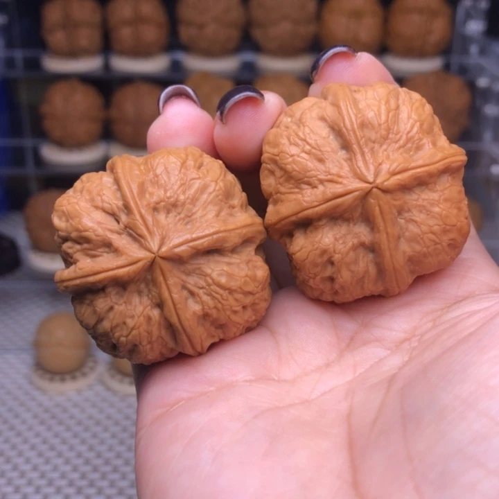 文玩核桃把件65号八方凤玺39尺