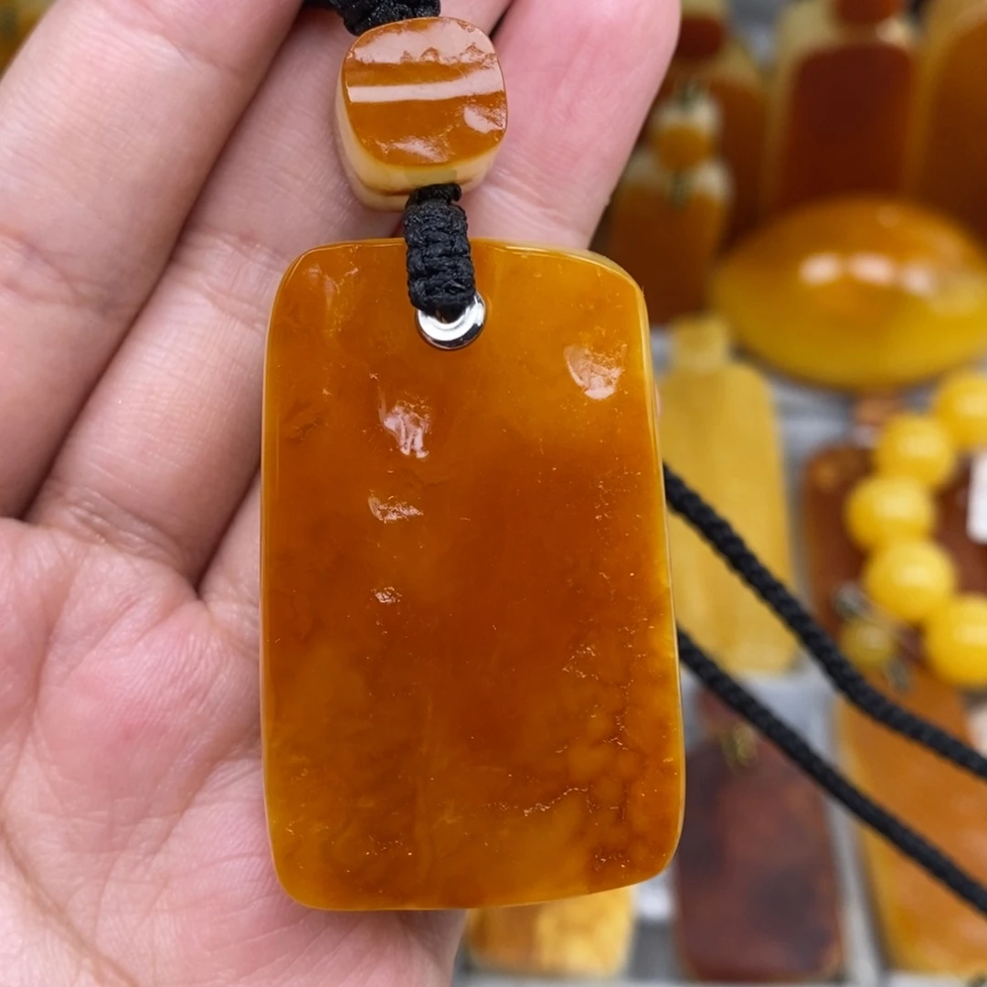 琥珀未镶嵌珠宝奇石