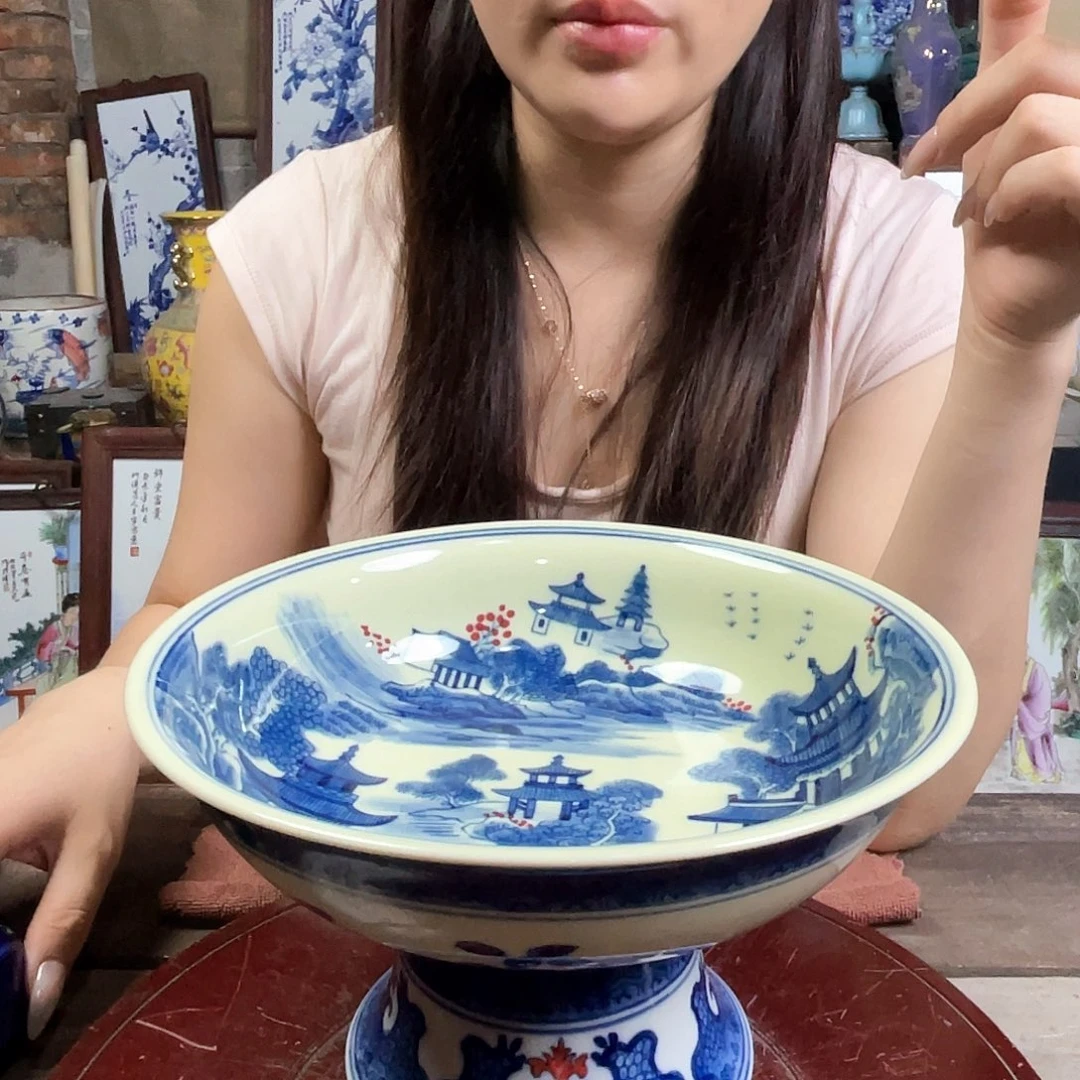 摆件景德镇陶瓷。