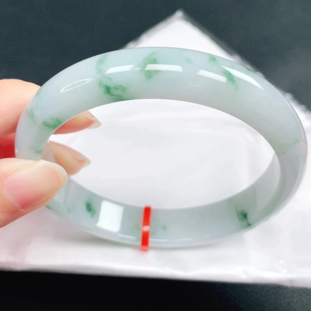 翡翠未镶嵌手镯63圈