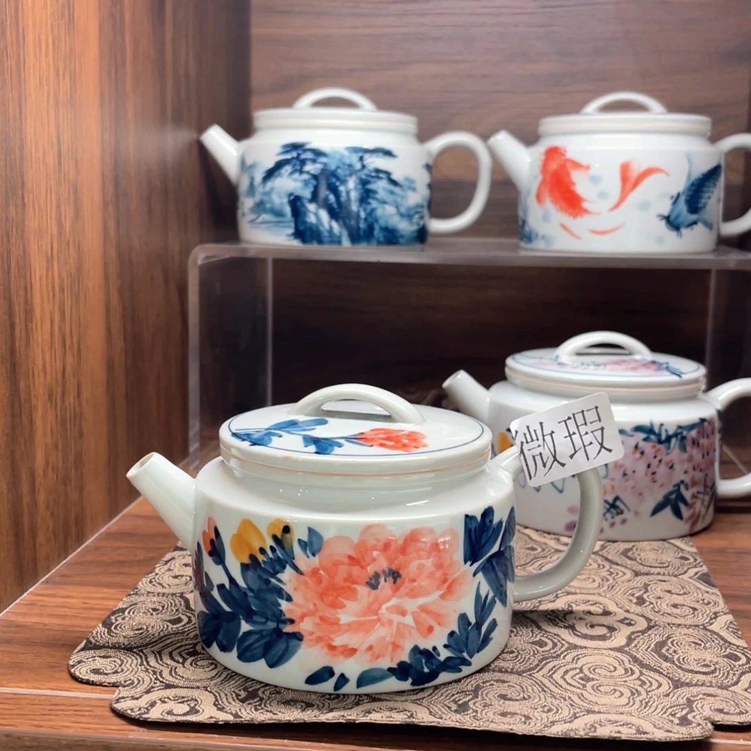 釉下手绘茶具微瑕