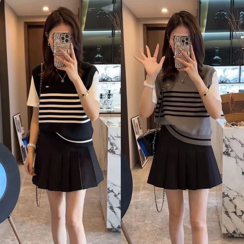 今年流行穿搭一整套2025新款假两件拼接圆领短袖针织衫百褶裙套装