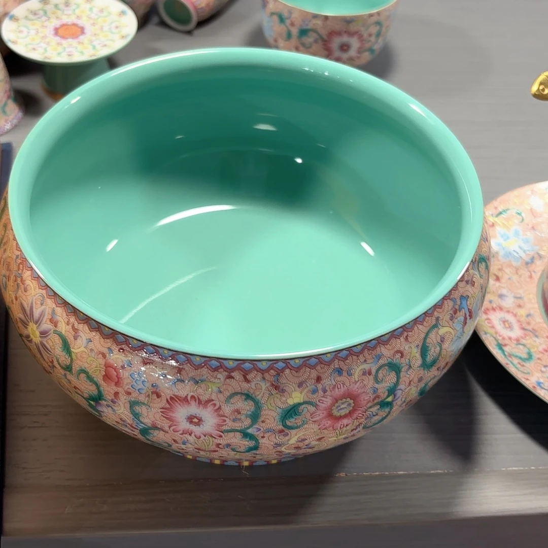 元***杰瓷片景德镇市的一位老干部说