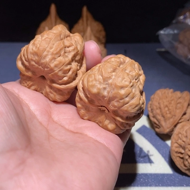 吊坠文玩核桃37×41蛤蟆头