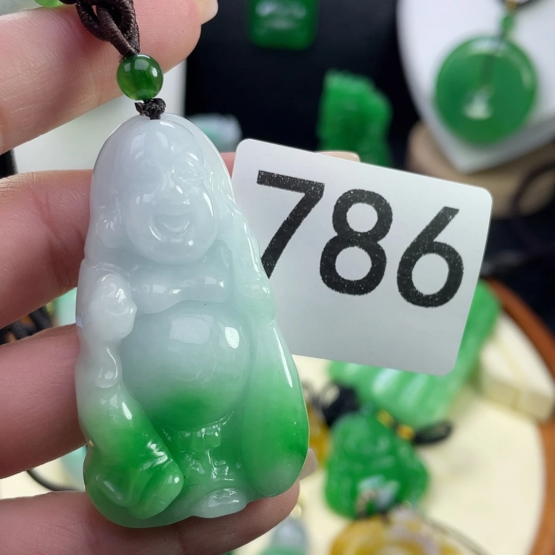 翡翠未镶嵌吊坠(赠链)