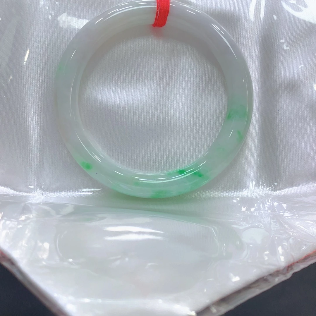 翡翠未镶嵌手镯翡翠3