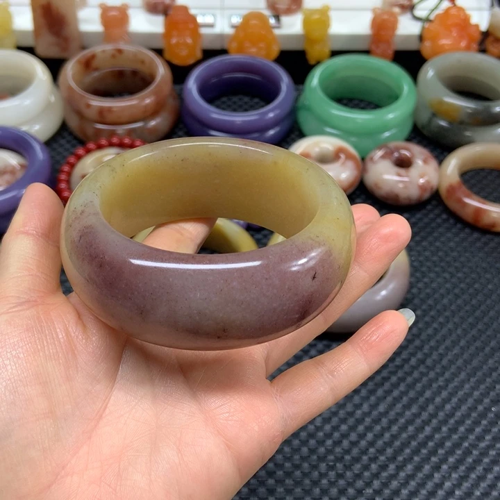 石英质玉未镶嵌手镯