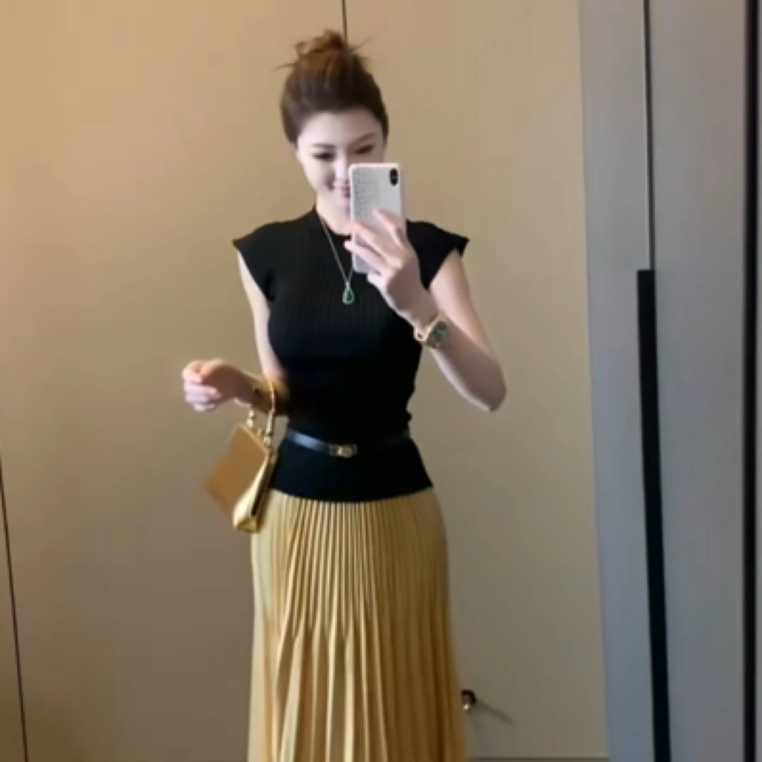 慵懒风休闲风法式千金风时尚套装纯色夏季修身百褶气质高腰