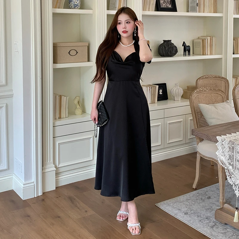 大码女装高级感小黑裙复古方领遮肚收腰显瘦气质小众茶歇裙2078