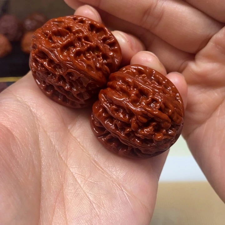 手串文玩核桃白狮子