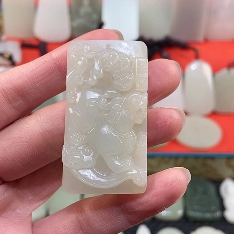 【闪购商品】颈饰未镶嵌和田玉