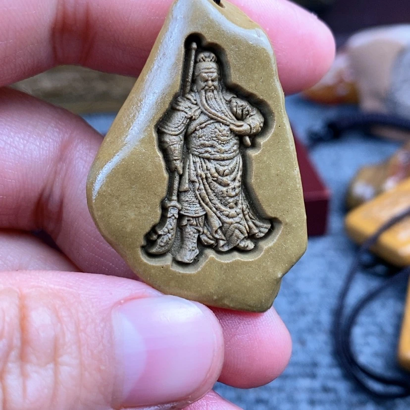 【闪购商品】原石雕刻手把件