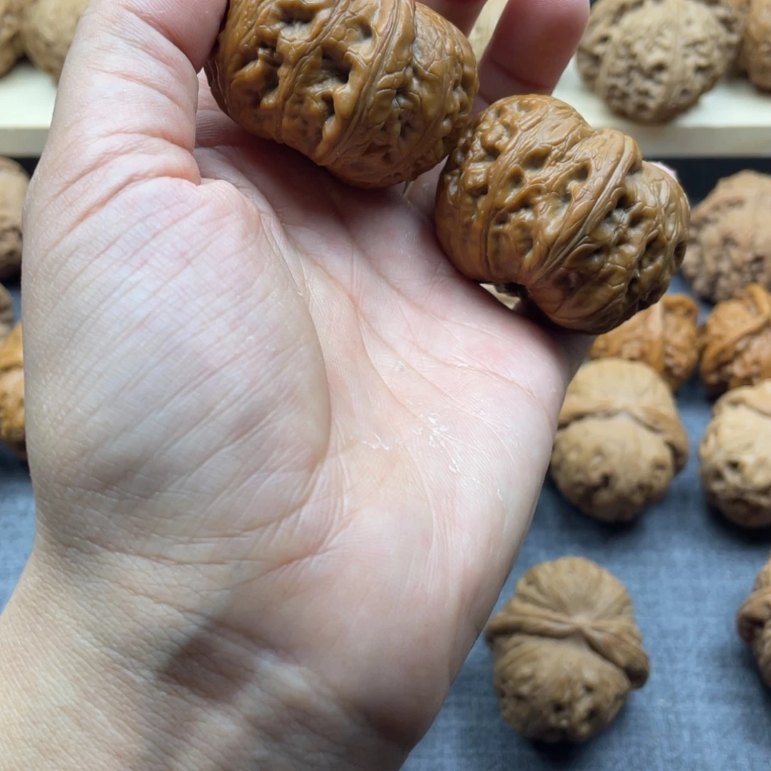 L***w把件文玩核桃元宝43