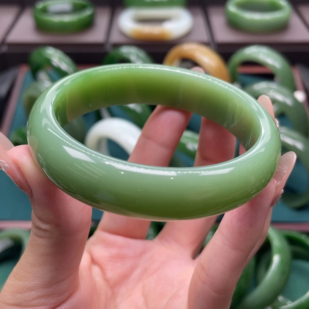 和田玉（碧玉）未镶嵌手镯5960