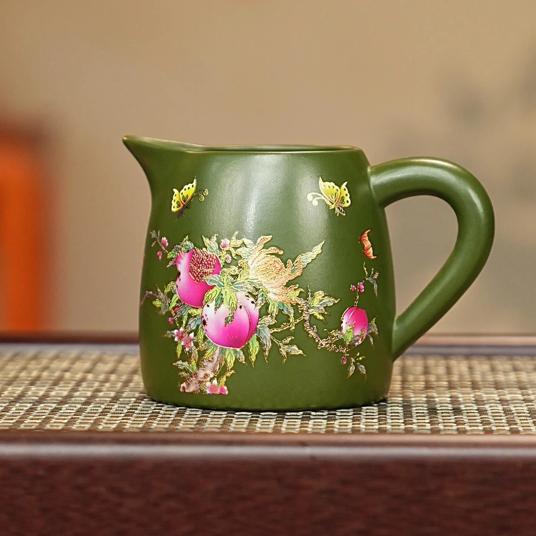 宜兴紫砂茶具 原矿绿泥泥料手绘桃子石榴公道品茗杯 A920