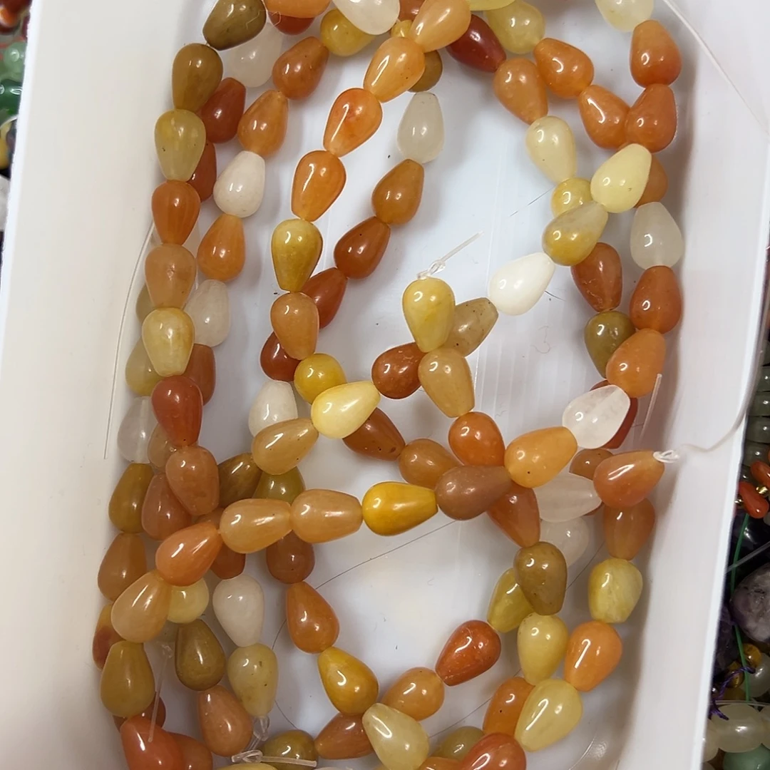 玛瑙/玉髓未镶嵌珠宝半成品，金丝玉水滴一条