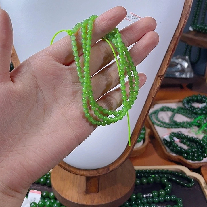 和田玉（碧玉）未镶嵌颈饰4