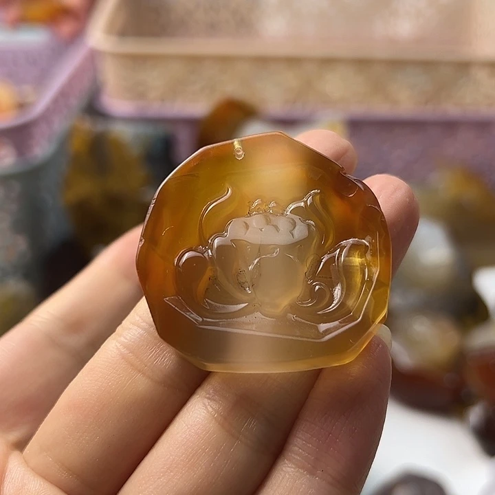 玛瑙/玉髓颈饰未镶嵌
