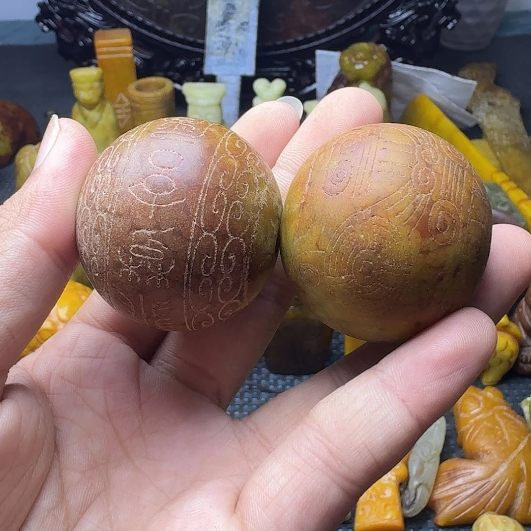 白玉菩提吊坠。。。