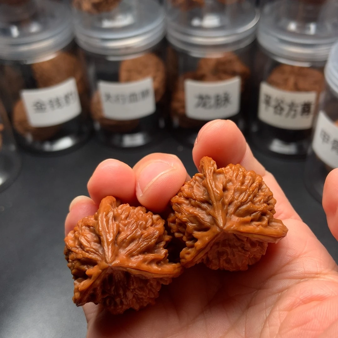 吊坠文玩核桃不****行三棱