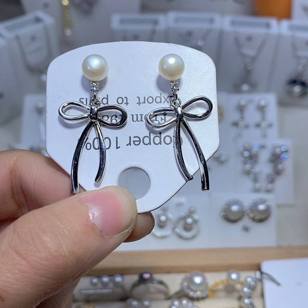 淡水珍珠未镶嵌耳饰