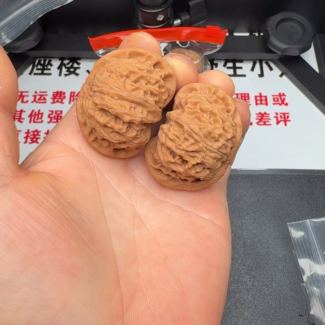核桃把件43 全品宫灯