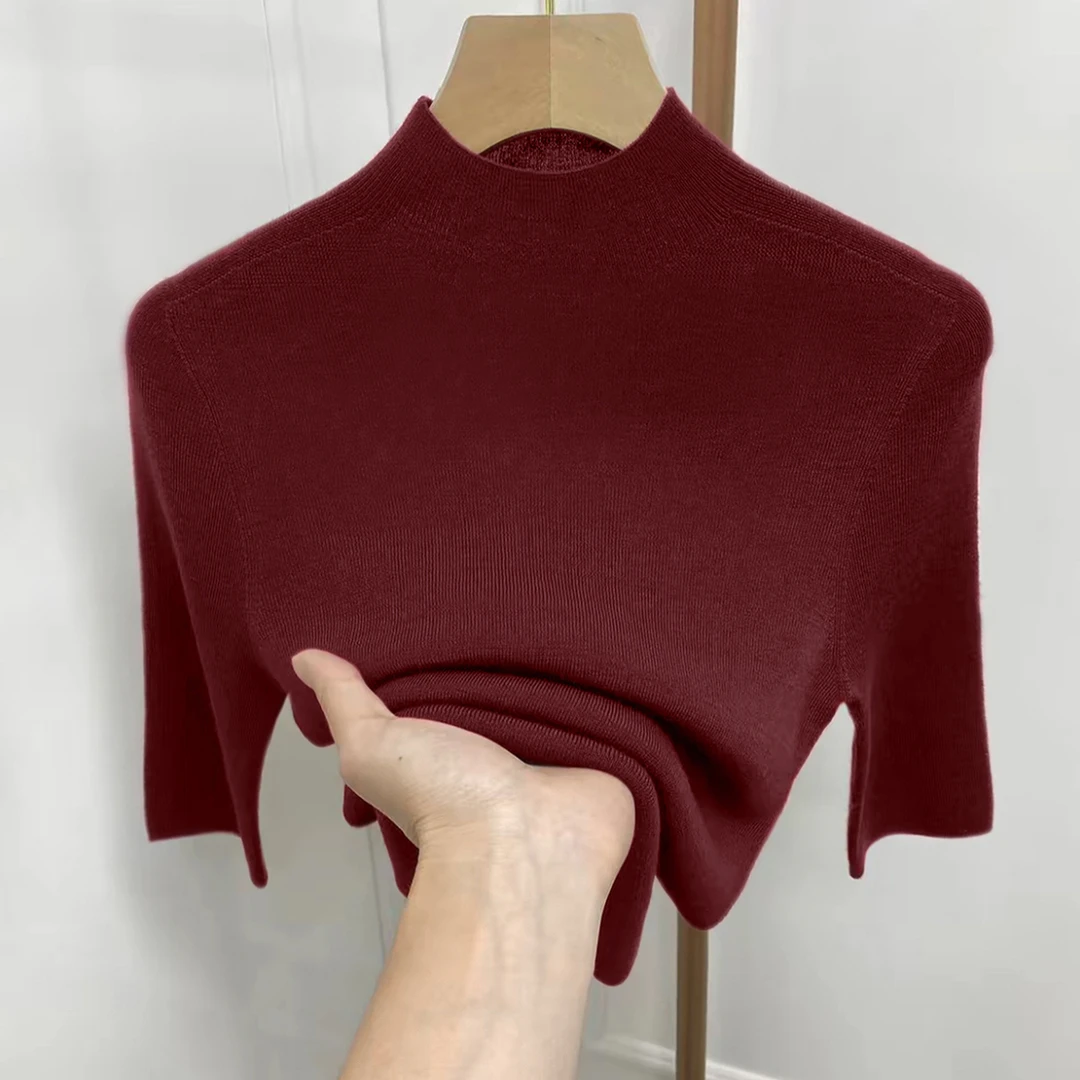 2025秋季新款酒红色半高领毛衣内搭打底上衣修身显瘦五分袖针织衫