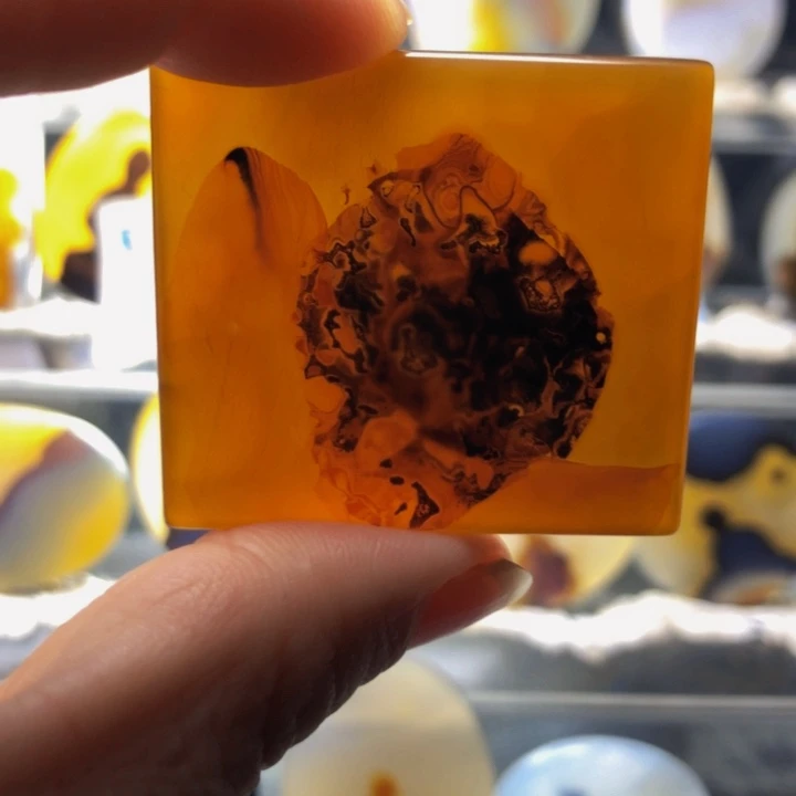 合金玛瑙/玉髓珠宝奇石87