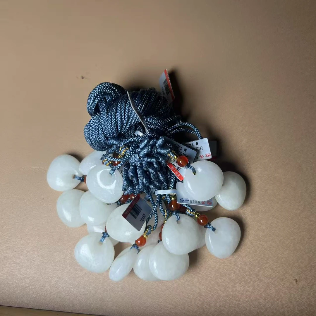 【现场收货】 天然和田玉吊坠  多样性发货只发一件fm/0174