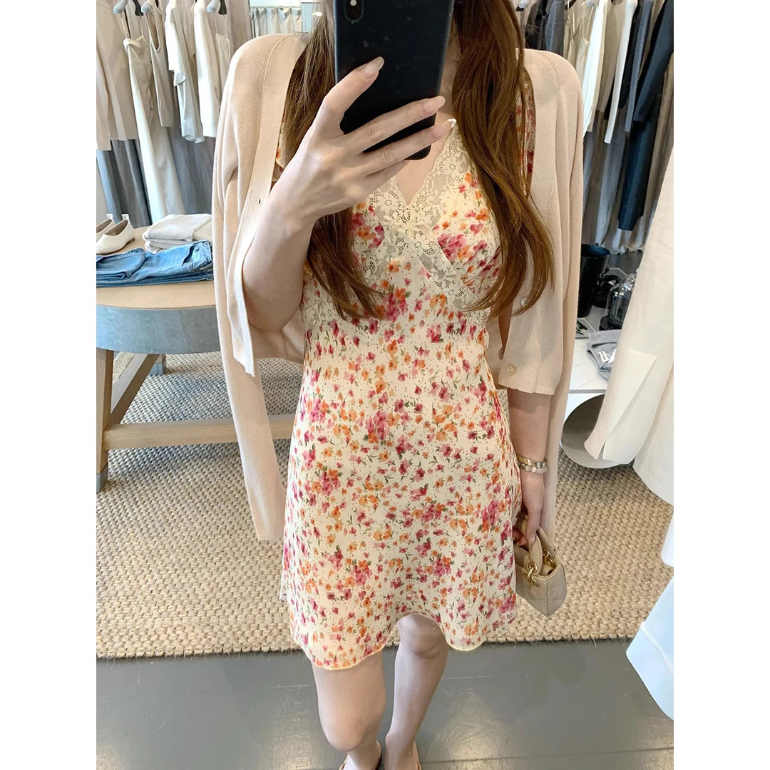 茶靡花境_浪漫蕾丝小飞袖系带斜裁碎花裙短款显瘦小众减龄短裙子