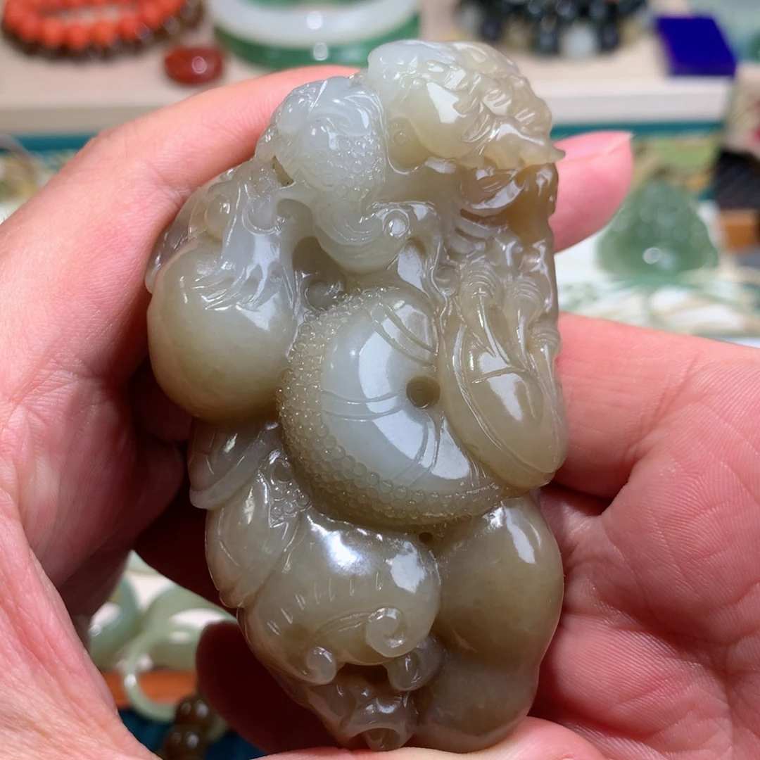 和田玉颈饰未镶嵌