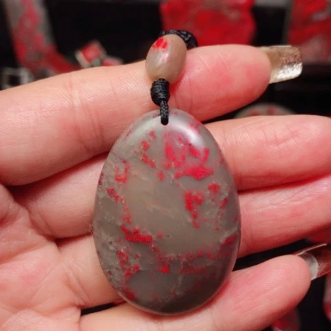 昌化鸡血石昌化鸡血石挂件