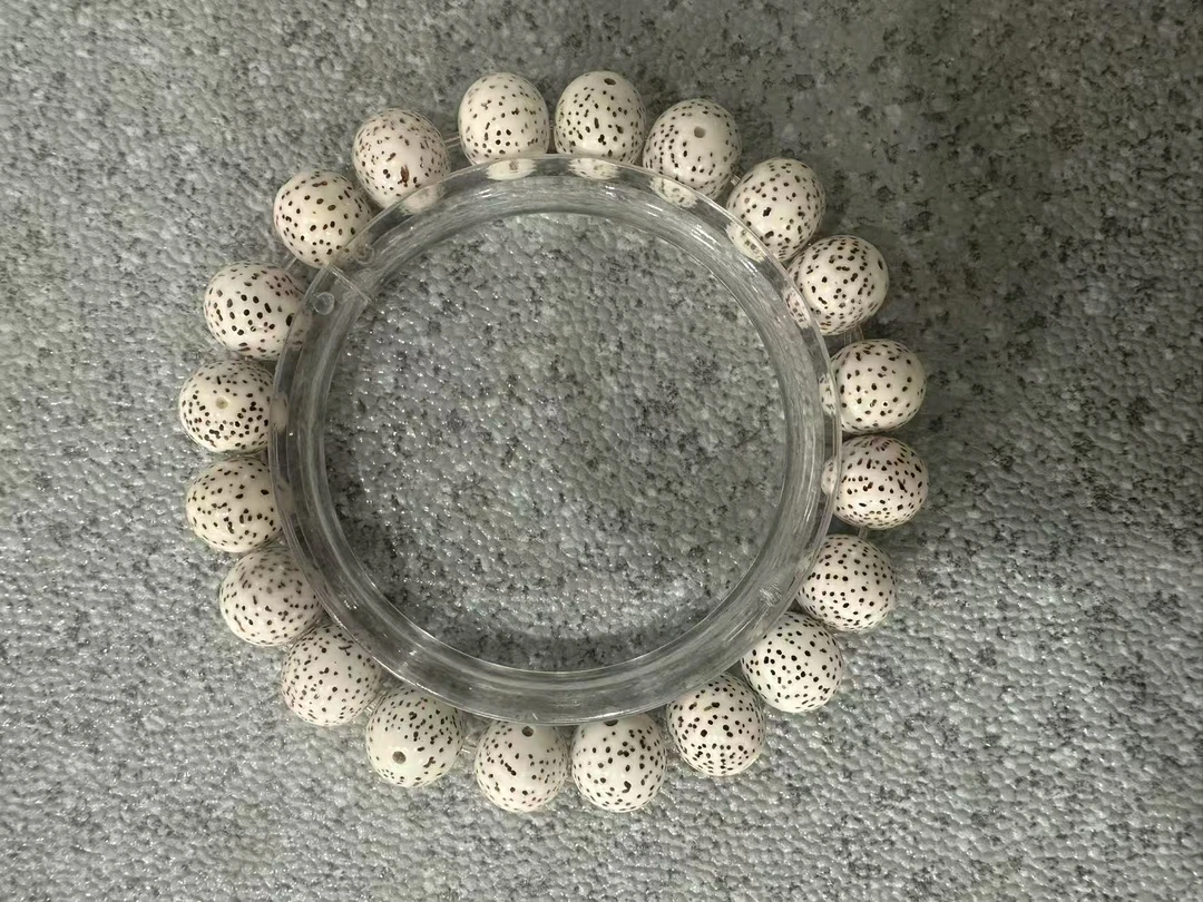 S282 星月菩提1.1cm圆珠手串