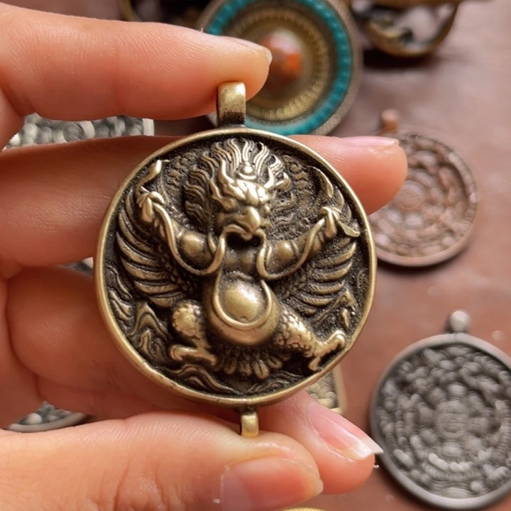 颈饰琉璃士喜欢的朋友