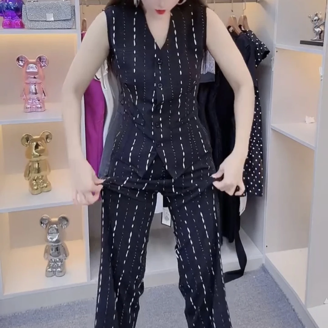 早秋洋气马甲套装时尚百搭休闲女装显瘦气质高级