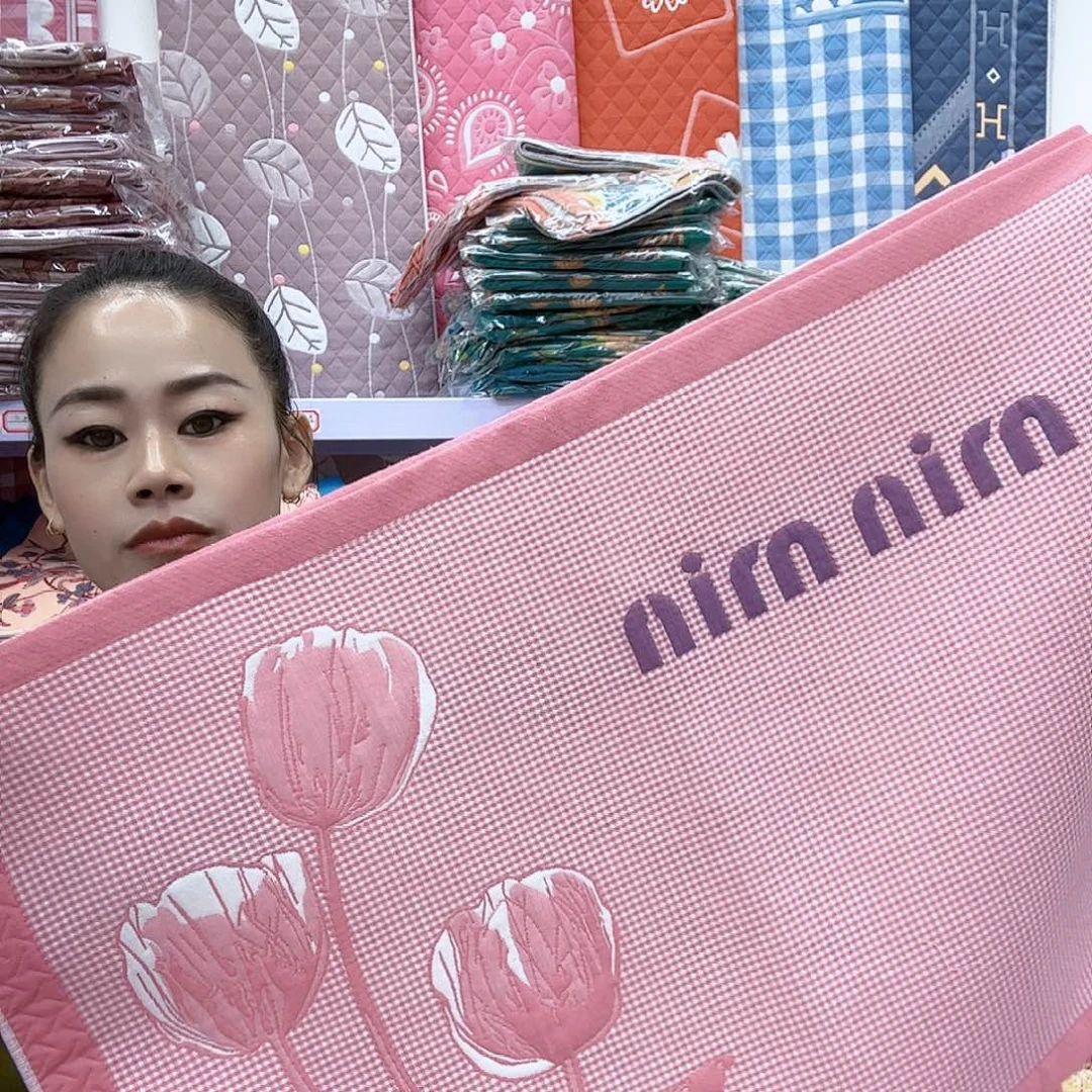 棉粉色郁金香纯棉