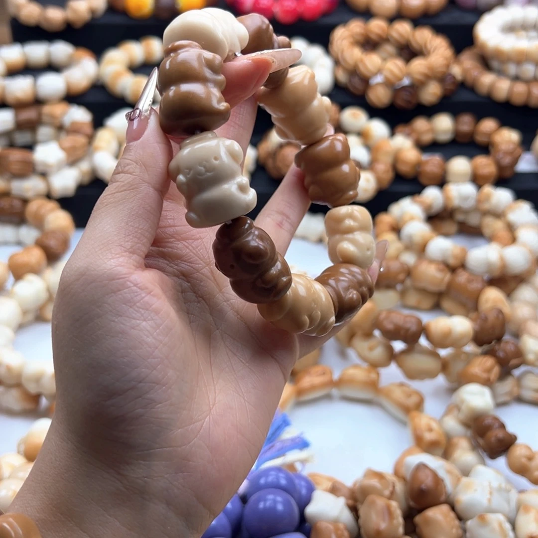吊坠白玉菩提害羞狗多宝色27