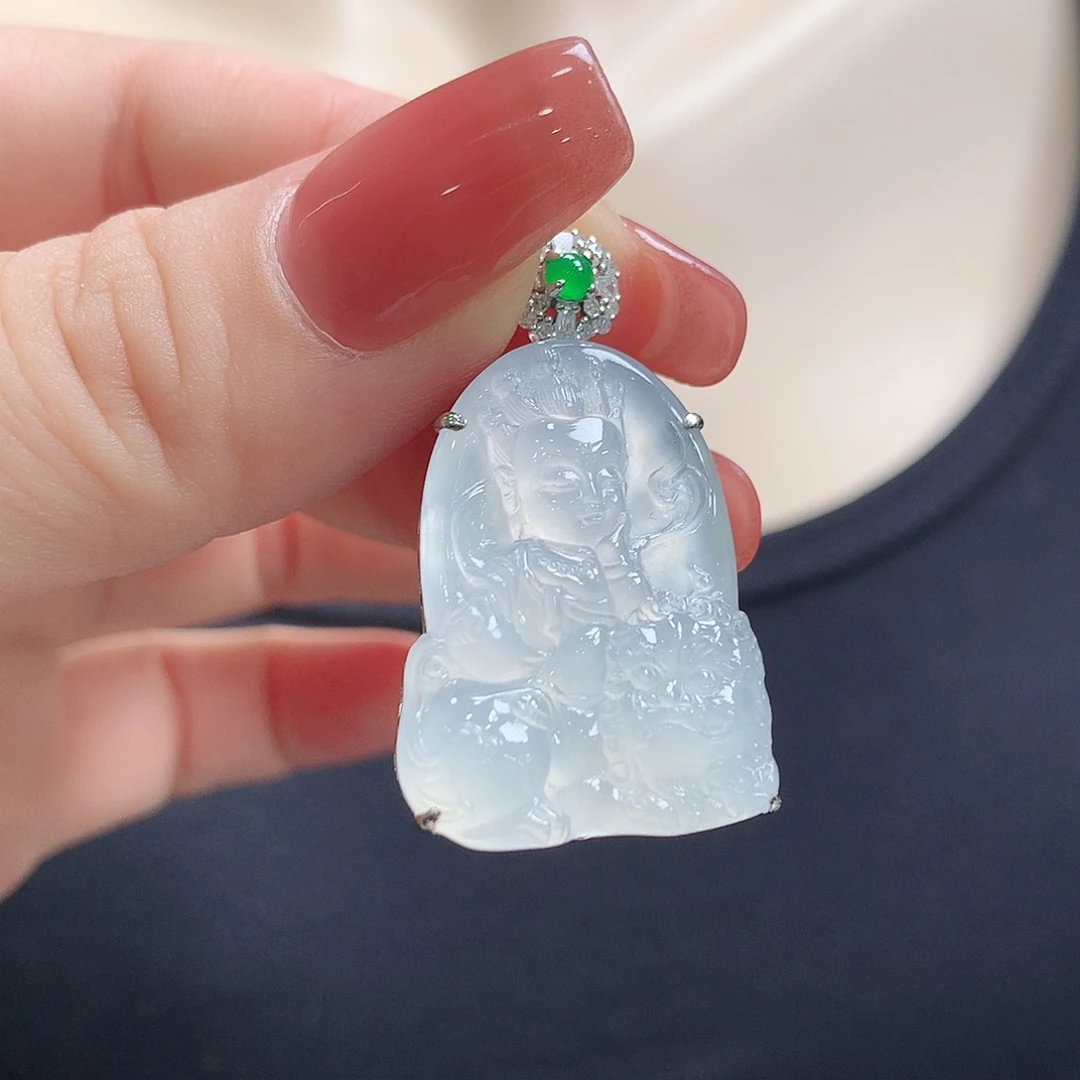 翡翠18K金镶嵌颈饰文殊菩萨