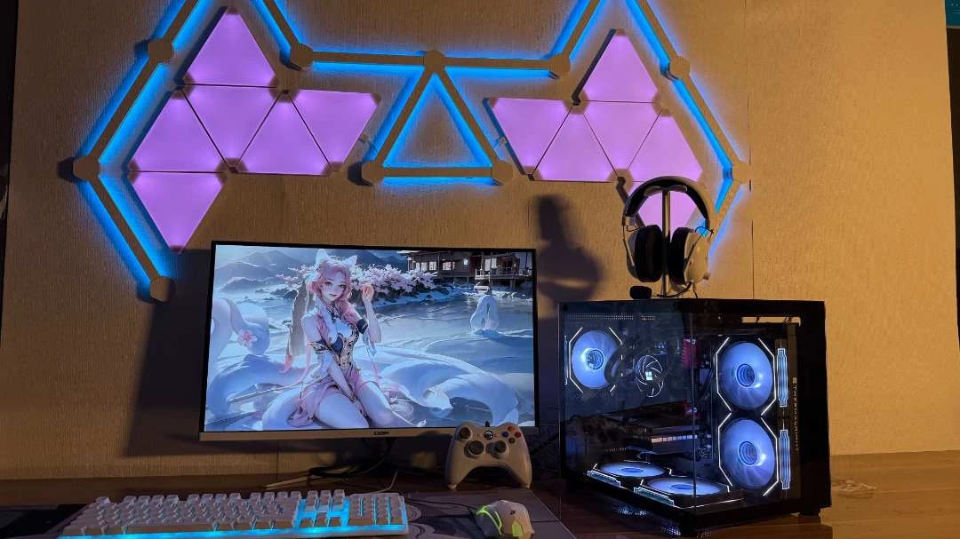 99新  多开专用18核CPU8G独显办公大话梦幻问道多开专用电脑主机