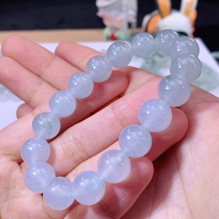 翡翠手链未镶嵌翡翠